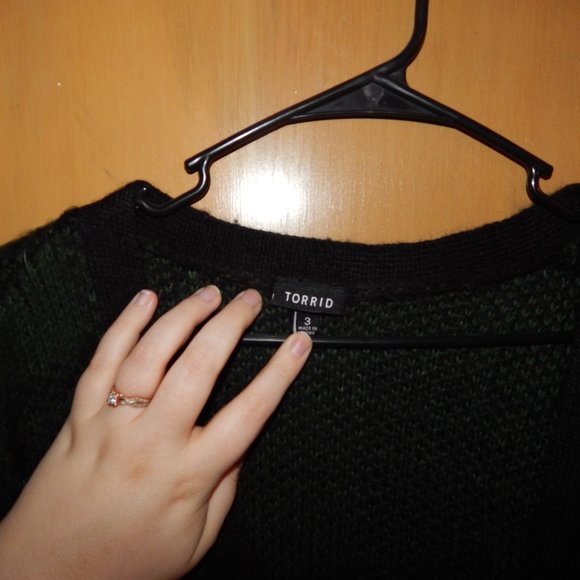 Torrid Green & Black Plaid Open Front Cardigan - Picture 6 of 7